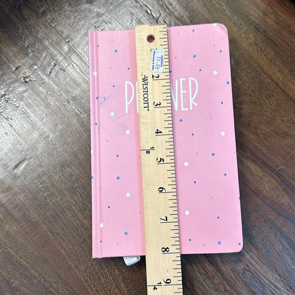 Small planner. Free with any bundle. - Picture 15 of 16